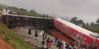 Just in: Abuja–kaduna train derails with passengers onboard, casualties feared